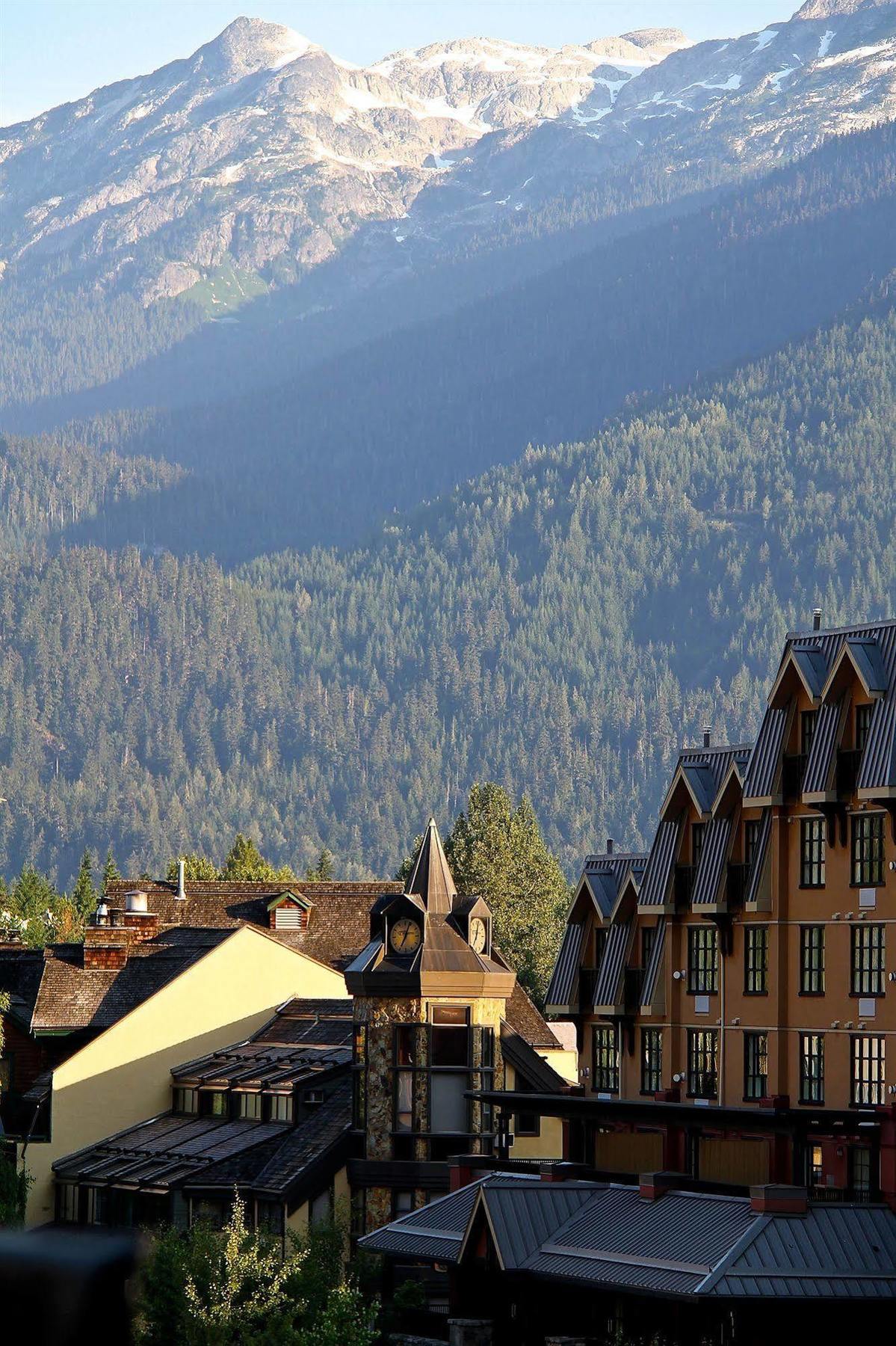Clock Tower Resort Whistler Exterior photo