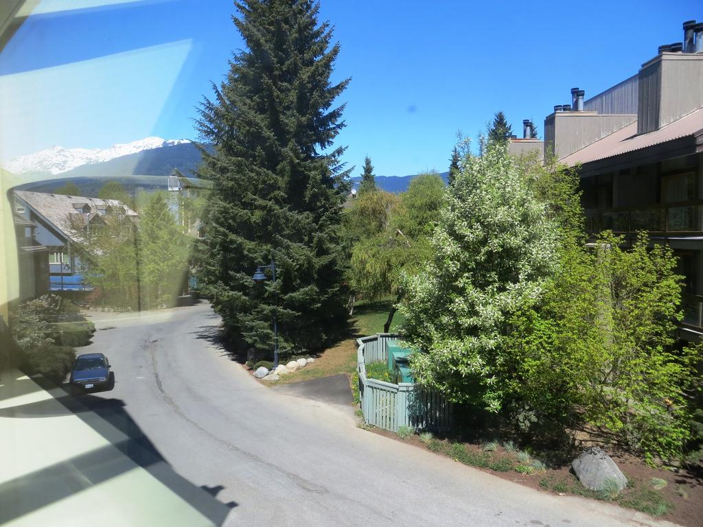 Clock Tower Resort Whistler Exterior photo