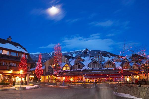 Clock Tower Resort Whistler Exterior photo